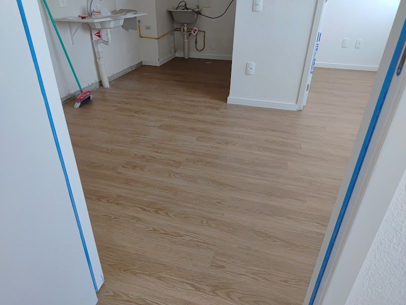 Piso vinílico instalado