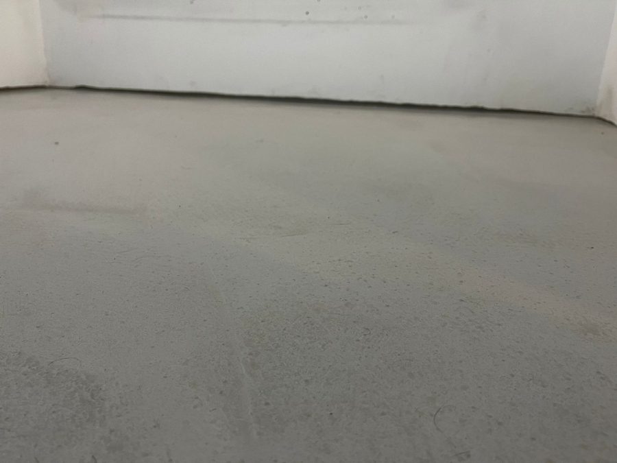 Contrapiso nivelado e seco, pronto para o piso